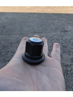 Гайка колесная 18х1,5 в сборе закрытая 3302-3101034 Гайка колесная 18х1,5 в сборе закрытая 3302-3101034