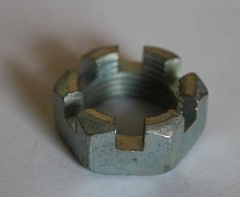 гайка 303270 п29 м33х1,5 прорезная хвостовика рзм зил-130 рааз в Нижнем Новгороде